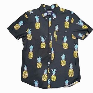 Chubbies‎ Shirt Mens L Black Pineapple Hawaiian Beach Pocket Short Sleeve Cotton